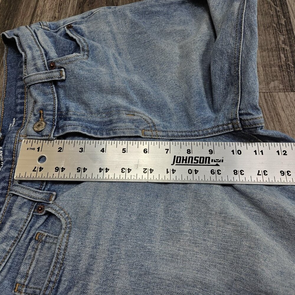 Old Navy Jeans Womens 4 Light Wash Mid Rise Boyfriend Distressed Hem Denim - Picture 9 of 10